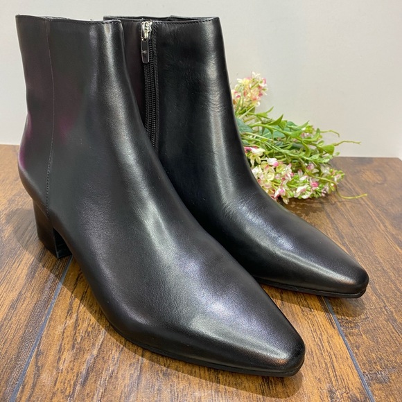 Marc Fisher Tammea Ankle Booties Size 